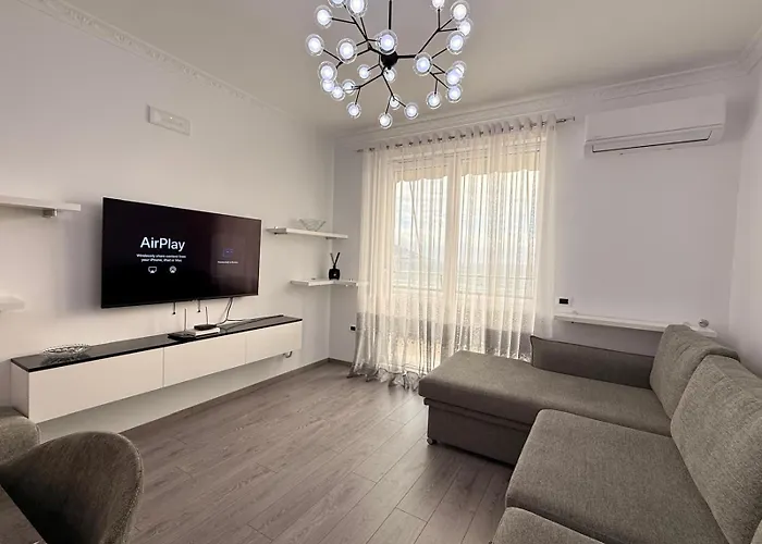 Sea Side Albania * Vlorë